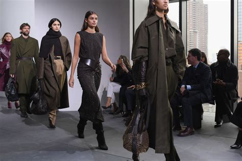 Watch the Michael Kors Collection Runway Show Live